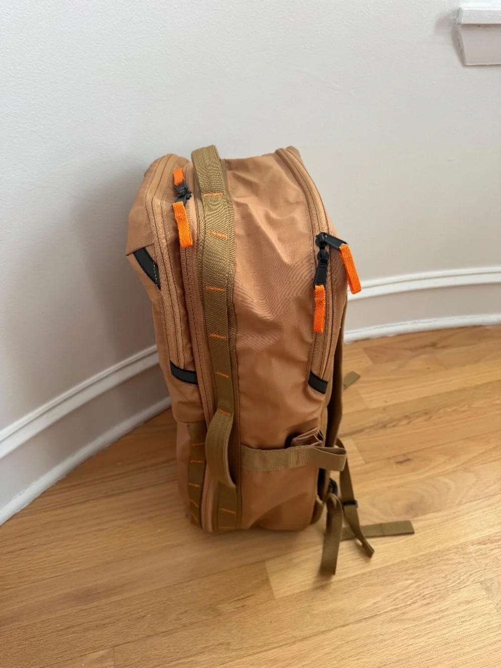 The North Face Base Camp Voyage Travel Pack (35 liters/large) in Almond Butter - Picture 9 of 11